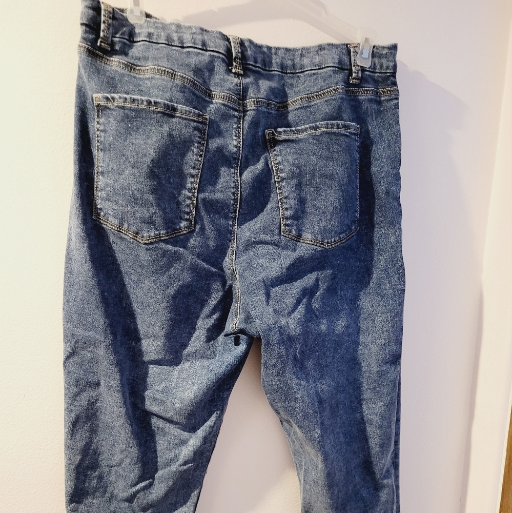Ladies vintage acid wash jeans